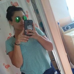 Meet your Posher, Beverly